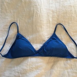 Scalloped french bikini top size L