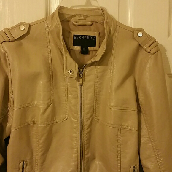 Tan jacket - Picture 3 of 3