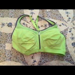 Victoria Secret Sport Bra 38C