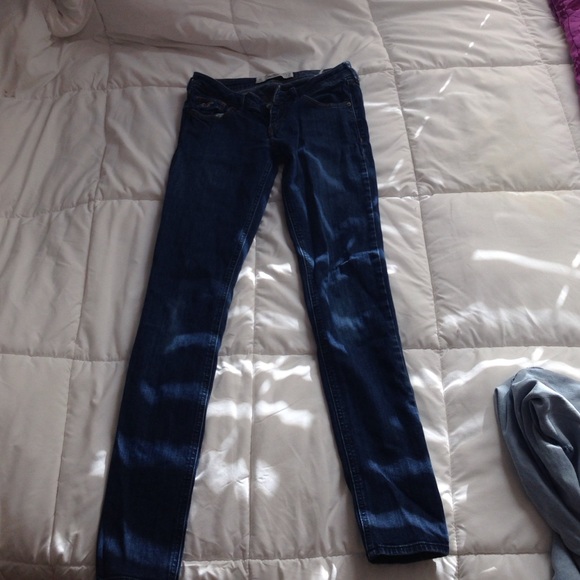 Size 3R Hollister jeans!