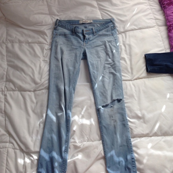 Size 5L Hollister jeans!