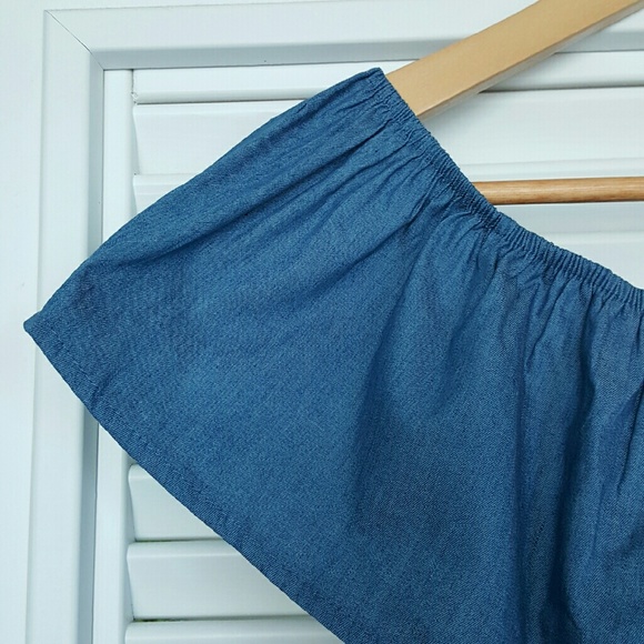 Off the Shoulders Denim Ruffle Loose Blouse - Picture 4 of 4