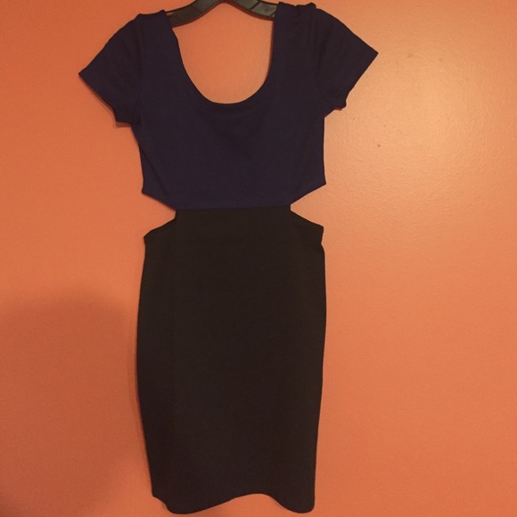 🎈reduced🎈Sexy navy and back cut out dress