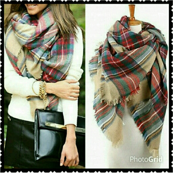 Tan tartan plaid blanket scarf / wrap / shawl - Picture 2 of 4