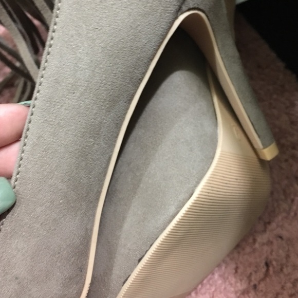 Payless! - Picture 4 of 4