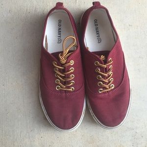 Old Navy sneakers💞