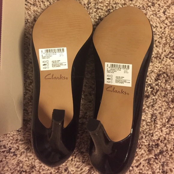 Clarks 7.5👠 - Picture 3 of 3