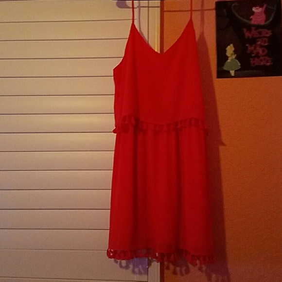 Dress - Picture 3 of 4