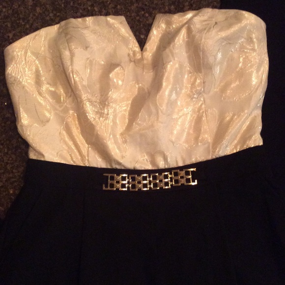 Sold. Gorgeous!!! Dressy one piece pants-suit - Picture 2 of 4