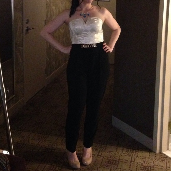 Sold. Gorgeous!!! Dressy one piece pants-suit - Picture 3 of 4