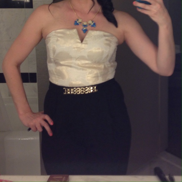 Sold. Gorgeous!!! Dressy one piece pants-suit - Picture 4 of 4