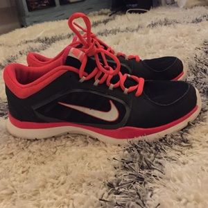 Nike sneakers / tennis / training shoes