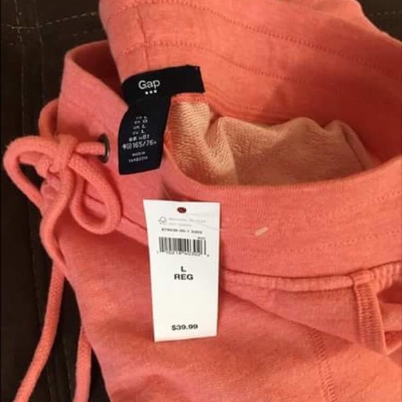 ⚡️flash sale⚡️NWT Salmon pink joggers
