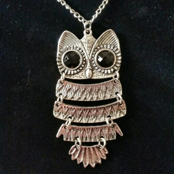 Tibetan Silver Plated Fashion Owl Necklace - Picture 2 of 3