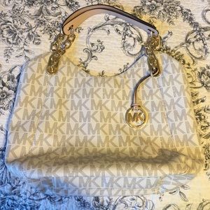Michael Kors Large Shoulder Bag