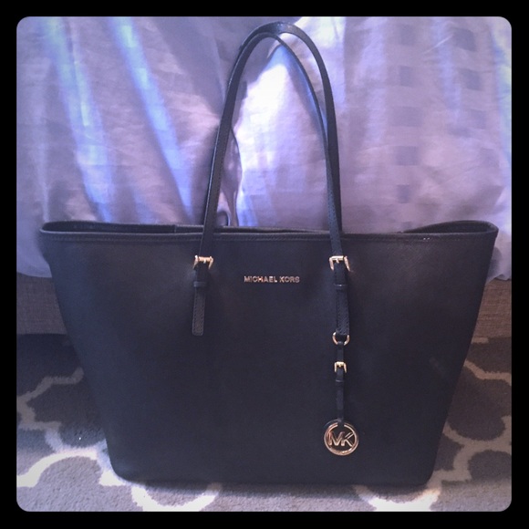 Michael Kors Jet Set Tote