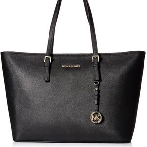 Jet Set Travel Medium Leather Tote