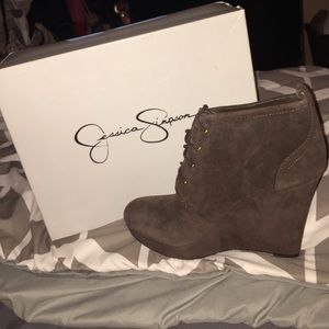 Jessica Simpson wedges