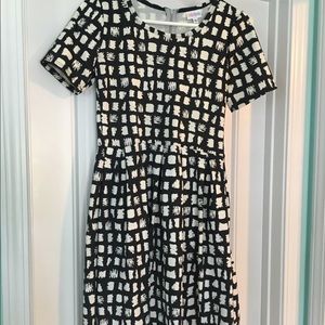 Small Lularoe Amelia