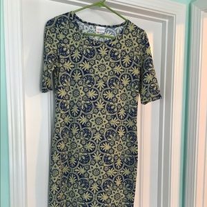 Small Lularoe Julia.
