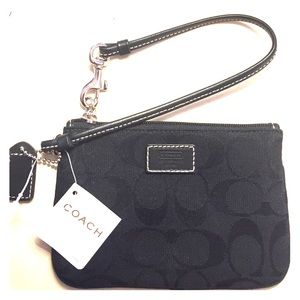 NEW W TAGS black coach wristlet