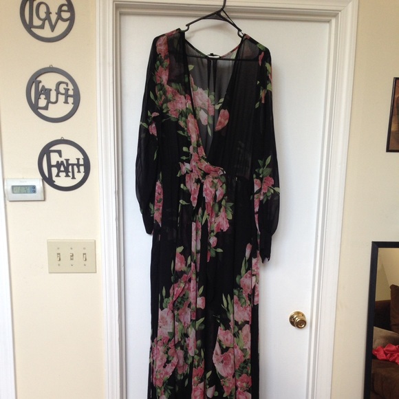 Black && Floral Maxi Floorlength