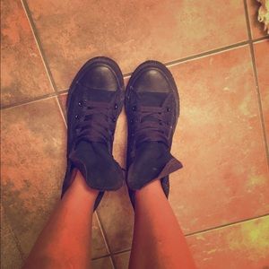 Black high top converse