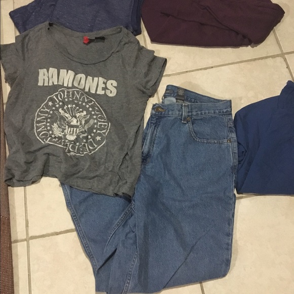 Outfit h&m shirt,high waist jeans, h&'mm sweater