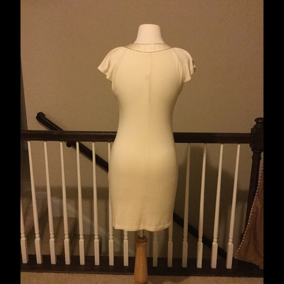 Beautiful soft Akiko dress - Picture 2 of 4