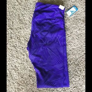 Purple yoga leggings