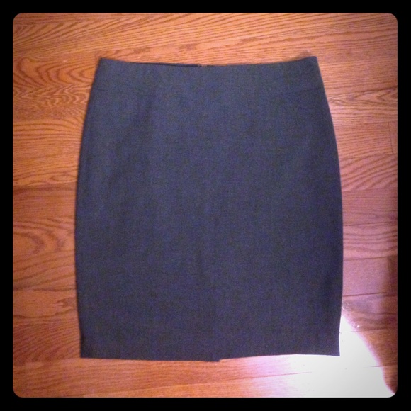 Gray pencil skirt