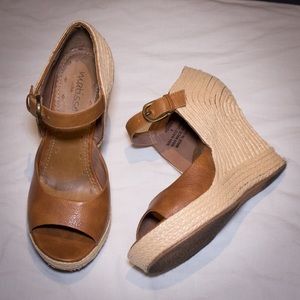 Wedge tan sandals