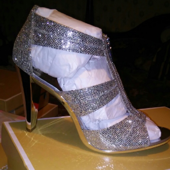 Sandal