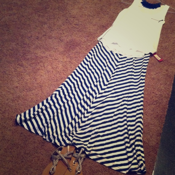 NWT maxi skirt