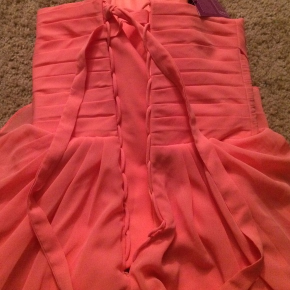 Cute dress. Perfect for weddings. Never used - Picture 2 of 2
