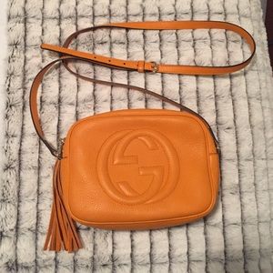 Authentic Gucci hobo crossover Authentic Gucci hobo crossover