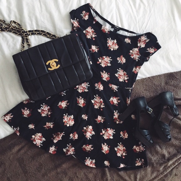 Forever 21 black floral dress