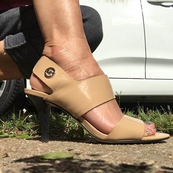 Michael Kors nude patient leather heel - Picture 4 of 4