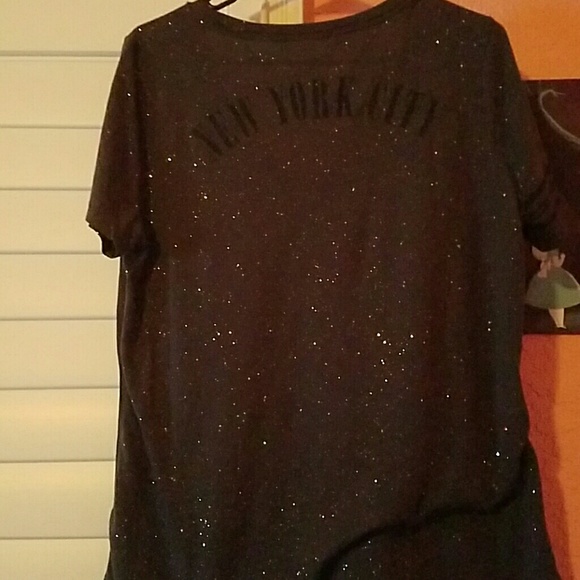 Tee - Picture 4 of 4