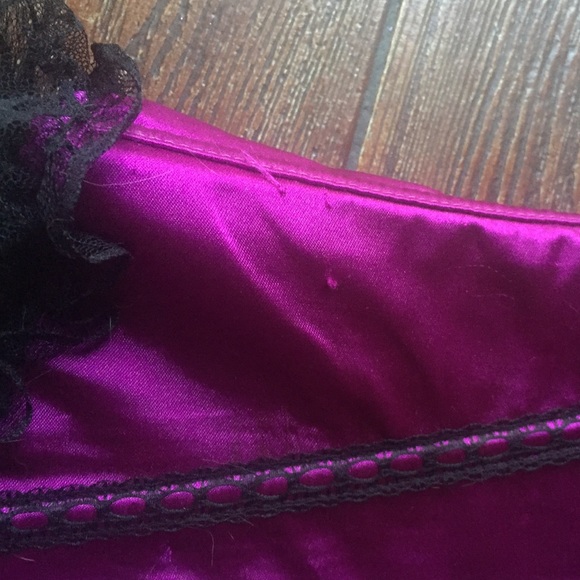 Purple Corset with Lace Detail and Trim - Picture 4 of 4
