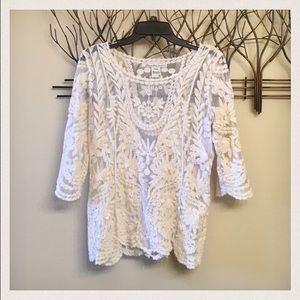 Off white lace mid sleeve blouse American Rag!