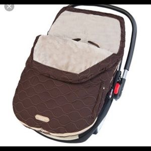 Infant carrier cover. JJ Cole Bundle Me.