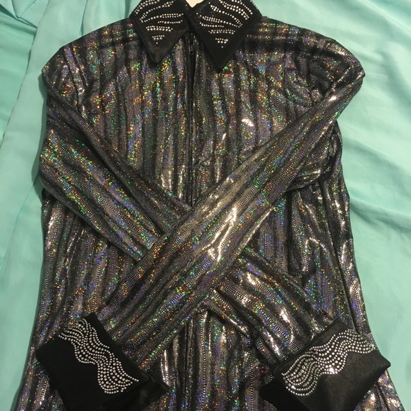 Really cute show shirt!!! NWOT