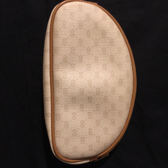Cream and tan small Gucci case