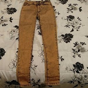 Stretchy high waist jeans