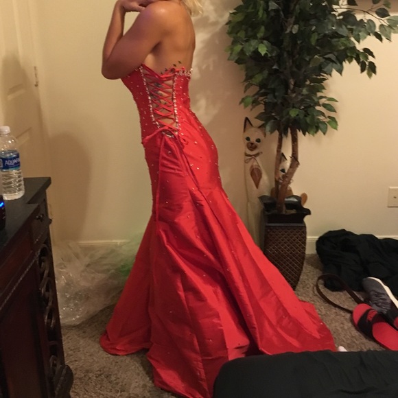 Beautiful red prom dress!!! - Picture 2 of 4