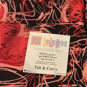 BNWT TC LULAROE heart design leggings