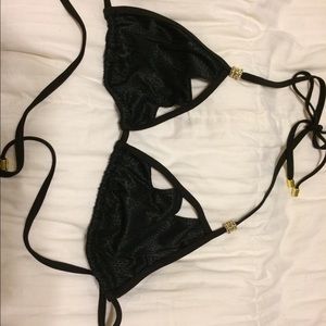 NWOT Beach bunny - Size medium.