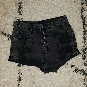 24 HR FLASH SALE* LF Carmar denim shorts