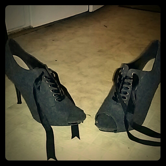 Lace peeptoe grey stilettos.